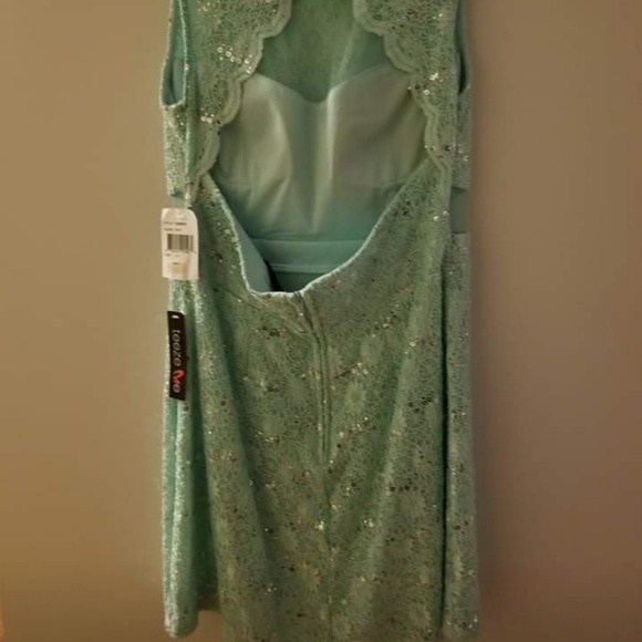 Homecoming dress - Picture 3 of 3